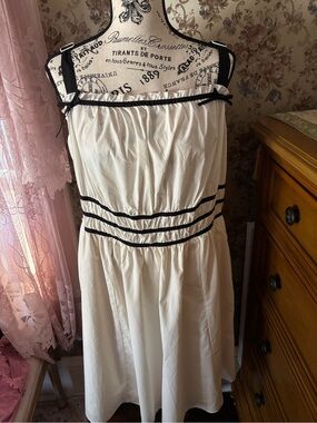 Torrid dress NWT